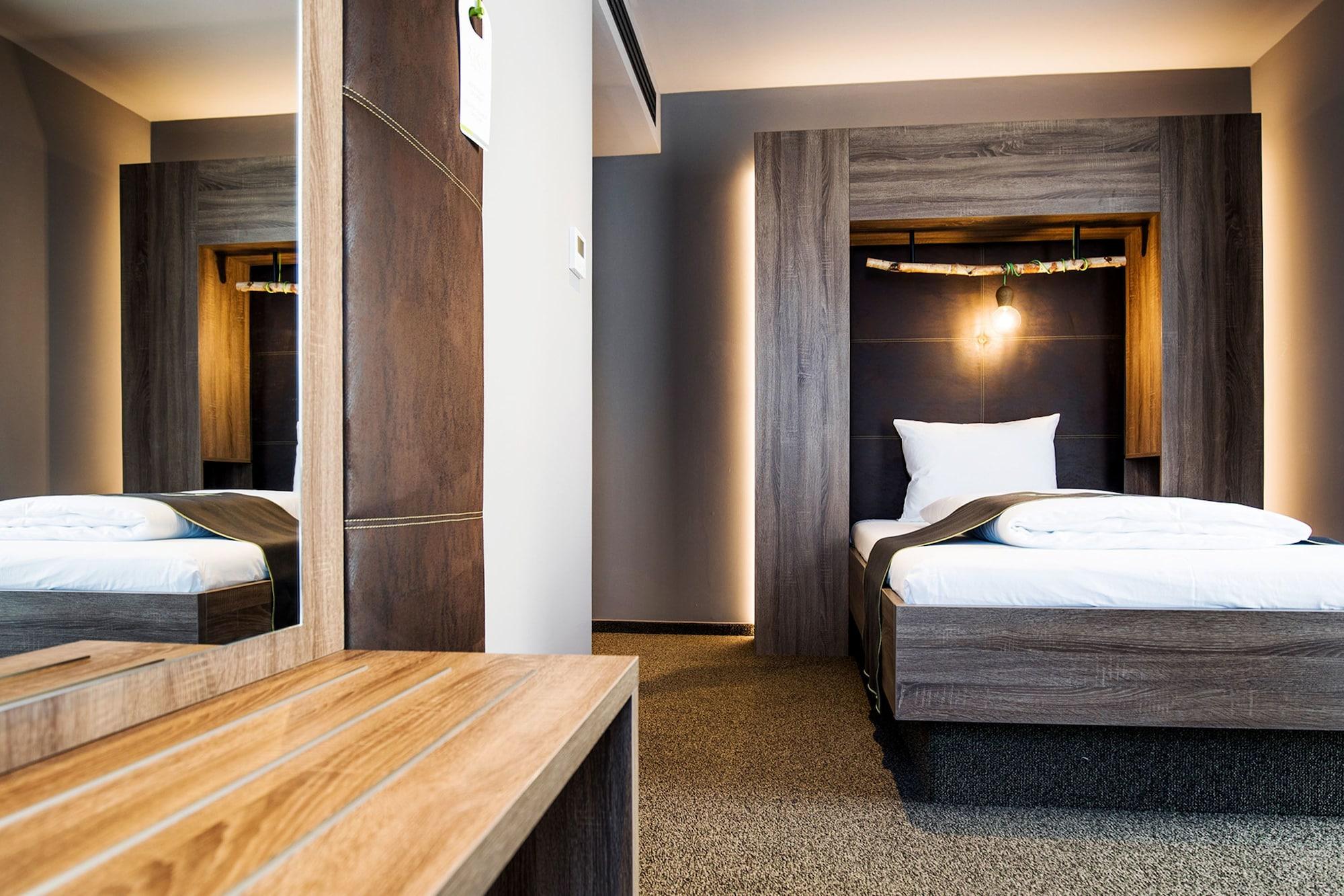Riku Hotel Ульм Экстерьер фото