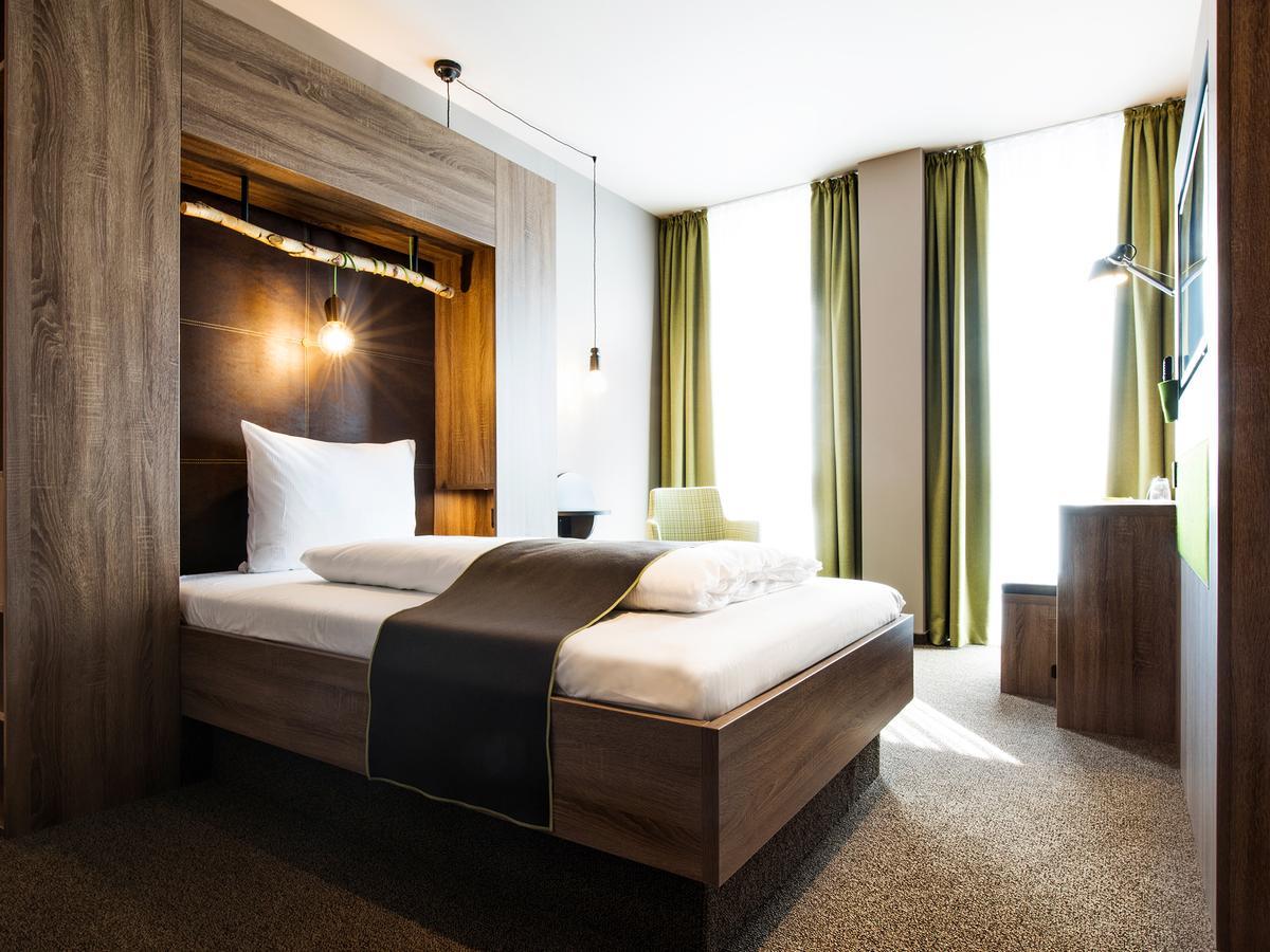 Riku Hotel Ульм Экстерьер фото