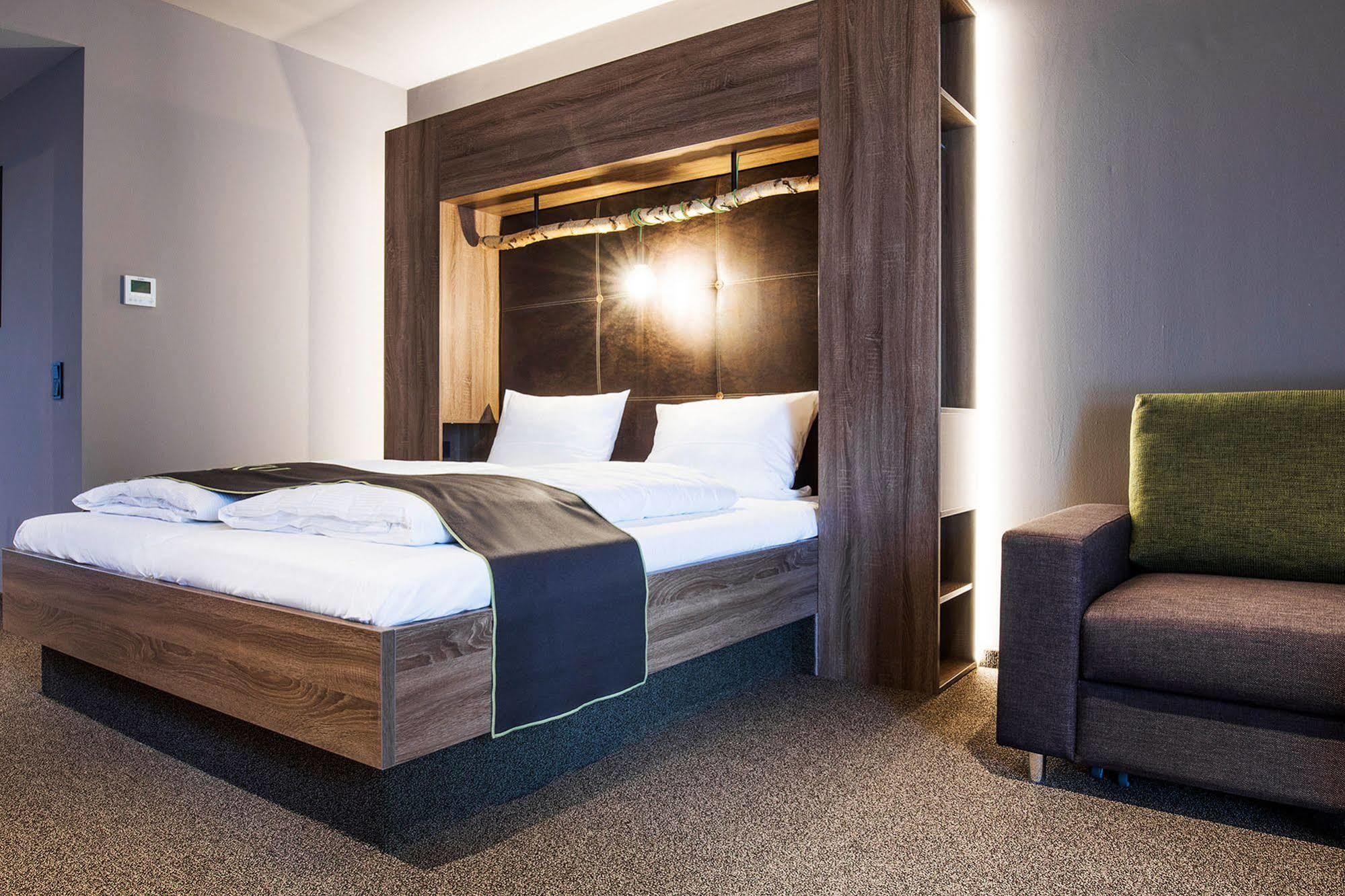 Riku Hotel Ульм Экстерьер фото